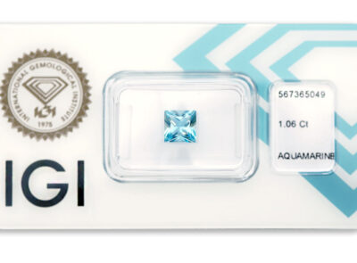 akvamarín 1.06ct blue s IGI certifikátem