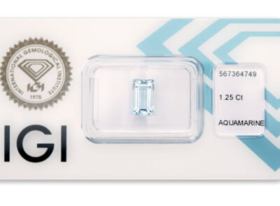 akvamarín 1.25ct blue s IGI certifikátem