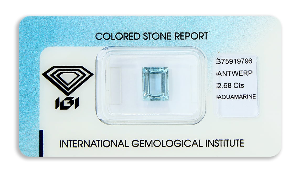 akvamarín 2.68ct greenish blue s IGI certifikátem
