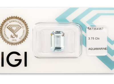 akvamarín 3.75ct light greenish blue s IGI certifikátem