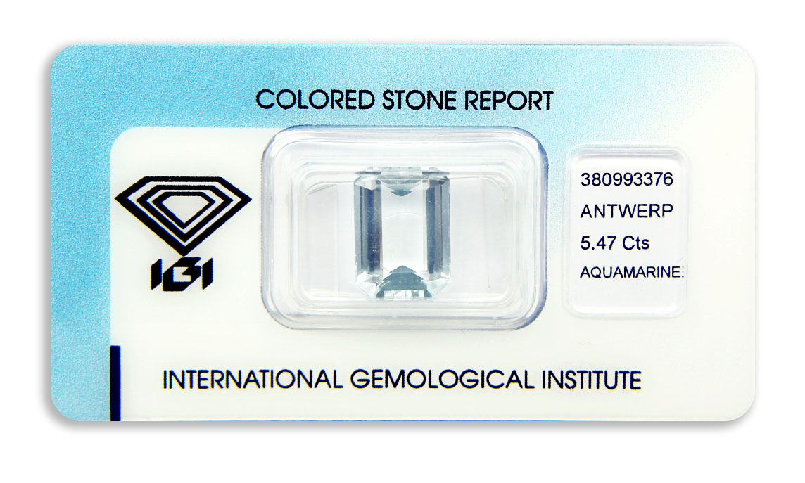 akvamarín 5.47ct light bluish green s IGI certifikátem