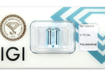 akvamarín 5.75ct greenish blue s IGI certifikátem