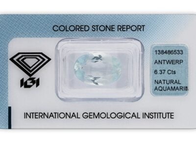 akvamarín 6.37ct light blue s IGI certifikátem