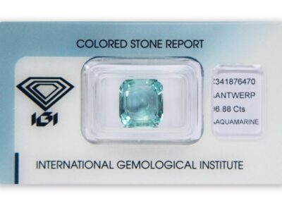 akvamarín 6.88ct greenish blue s IGI certifikátem