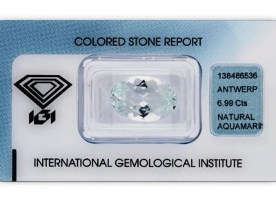 akvamarín 6.99ct light greenish blue s IGI certifikátem