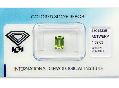 peridot 1.09ct yellow-green s IGI certifikátem