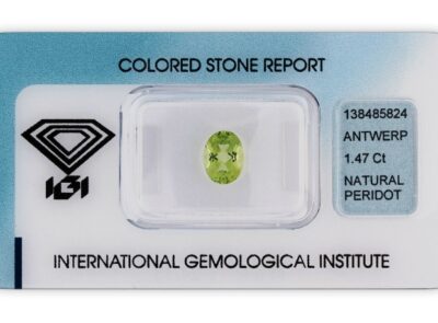 peridot 1.47ct yellowish green s IGI certifikátem