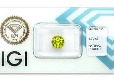 peridot 1.79ct yellow - green s IGI certifikátem