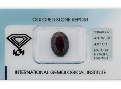 pyrop 4.87ct dark brownish red s IGI certifikátem
