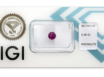 rhodolit 0.56ct pinkish purple s IGI certifikátem