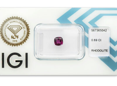 rhodolit 0.69ct purplish pink s IGI certifikátem