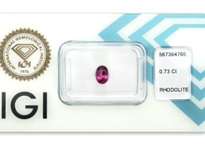 rhodolit 0.73ct purplish pink s IGI certifikátem