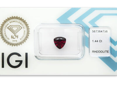 rhodolit 1.44ct deep purplish red s IGI certifikátem