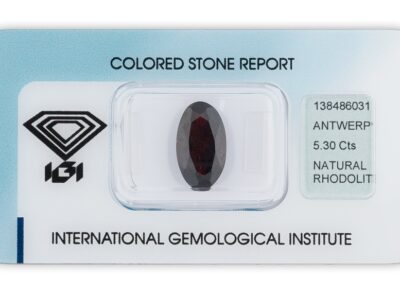 rhodolit 5.30ct dark brownish red s IGI certifikátem