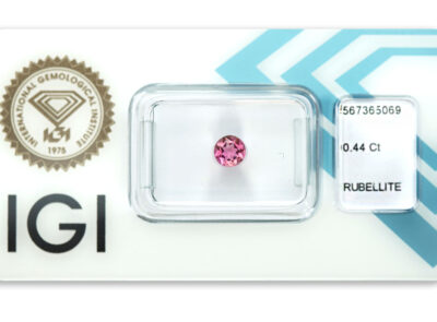 rubelit 0.44ct purplish pink s IGI certifikátem
