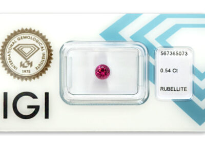 rubelit 0.54ct deep purplish pink s IGI certifikátem
