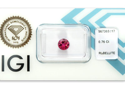 rubelit 0.76ct deep purplish pink s IGI certifikátem