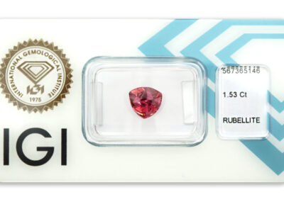 rubelit 1.53ct purplish pink s IGI certifikátem
