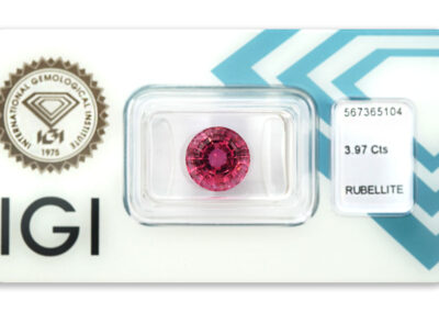 rubelit 3.97ct deep pink s IGI certifikátem