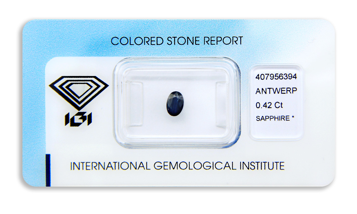 safír 0.42ct deep blue s IGI certifikátem