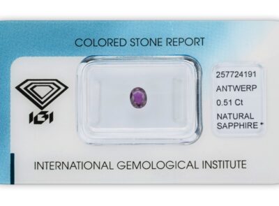 safír 0.51ct purple-pink s IGI certifikátem
