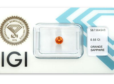 safír 0.55ct deep orange s IGI certifikátem