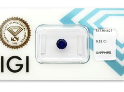 safír 0.82ct deep blue (tepelně neupraven) s IGI certifikátem