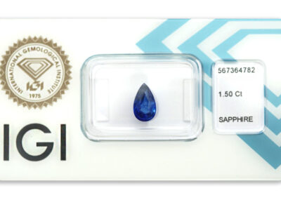 safír 1.50ct deep blue s IGI certifikátem