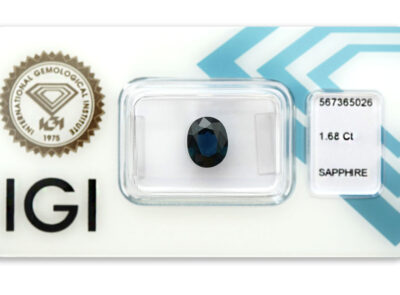 safír 1.68ct deep blue s IGI certifikátem