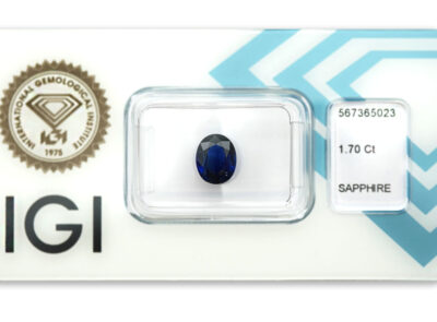 safír 1.70ct deep blue s IGI certifikátem