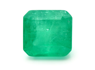smaragd 10.76ct deep bluish green s IGI certifikátem