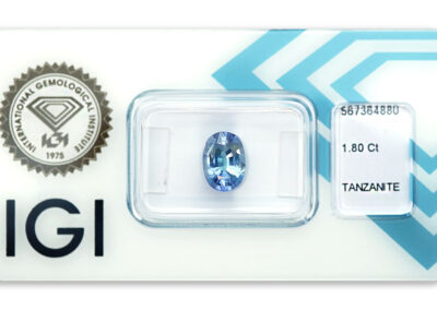 tanzanit 1.80ct violetish greenish blue s IGI certifikátem