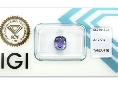 tanzanit 2.19ct greenish violet - blue s IGI certifikátem