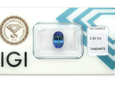 tanzanit 2.92ct bluish green - violet s IGI certifikátem