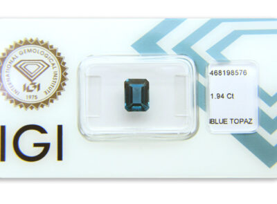 topaz 1.94ct deep blue greenish s IGI certifikátem