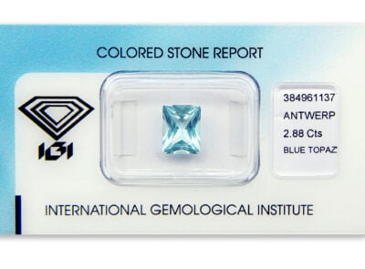 topaz 2.88ct blue s IGI certifikátem