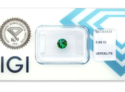 verdelit 0.68ct deep bluish green s IGI certifikátem