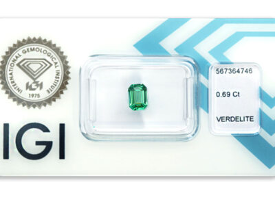 verdelit 0.69ct green s IGI certifikátem