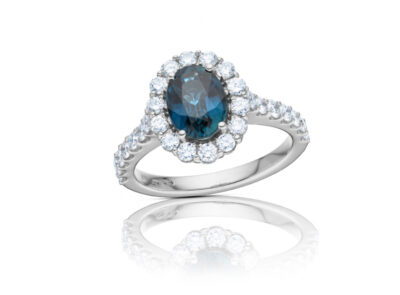 zlatý prsten s diamanty a safírem 1.78ct blue (tepelně neupraven) s IGI certifikátem