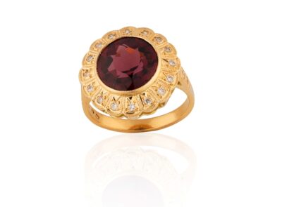 zlatý prsten s rhodolitem 4.62ct s certifikátem IGI