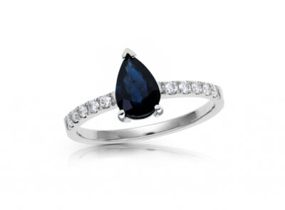 zlatý prsten se safírem 0.76ct deep blue s IGI certifikátem