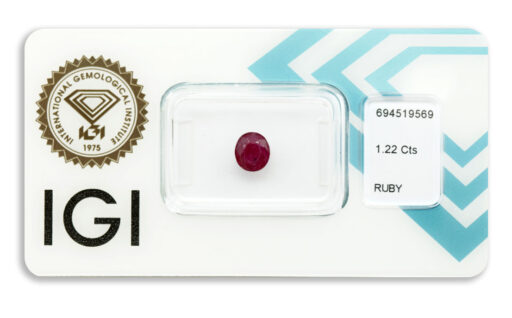 rubín 1.22ct deep purplish red s IGI certifikátem