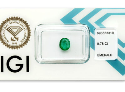 smaragd 0.78ct bluish green s IGI certifikátem