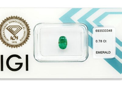 smaragd 0.78ct deep bluish green s IGI certifikátem