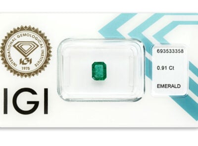 smaragd 0.91ct deep bluish green s IGI certifikátem