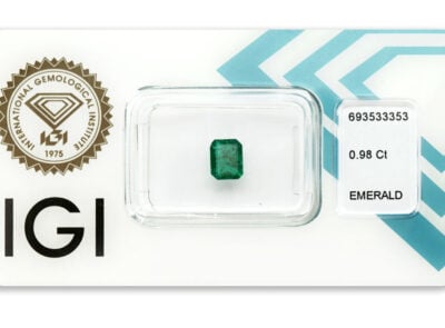 smaragd 0.98ct deep bluish green s IGI certifikátem