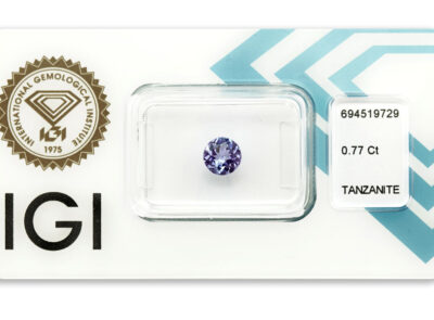 tanzanit 0.77ct deep bluish violet s IGI certifikátem