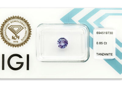 tanzanit 0.85ct deep bluish violet s IGI certifikátem