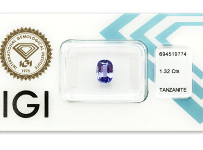 tanzanit 1.32ct deep bluish violet s IGI certifikátem