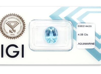 akvamarín 4.06ct greenish blue s IGI certifikátem